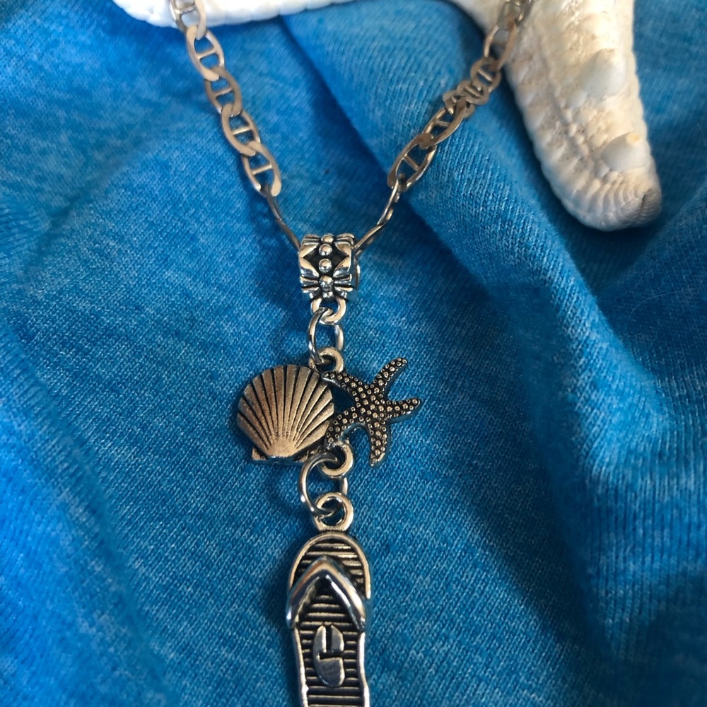 NWT, Handmade by A Charmed Life. Silver Bail with Ocean Themed Charms - Picture 5 of 7